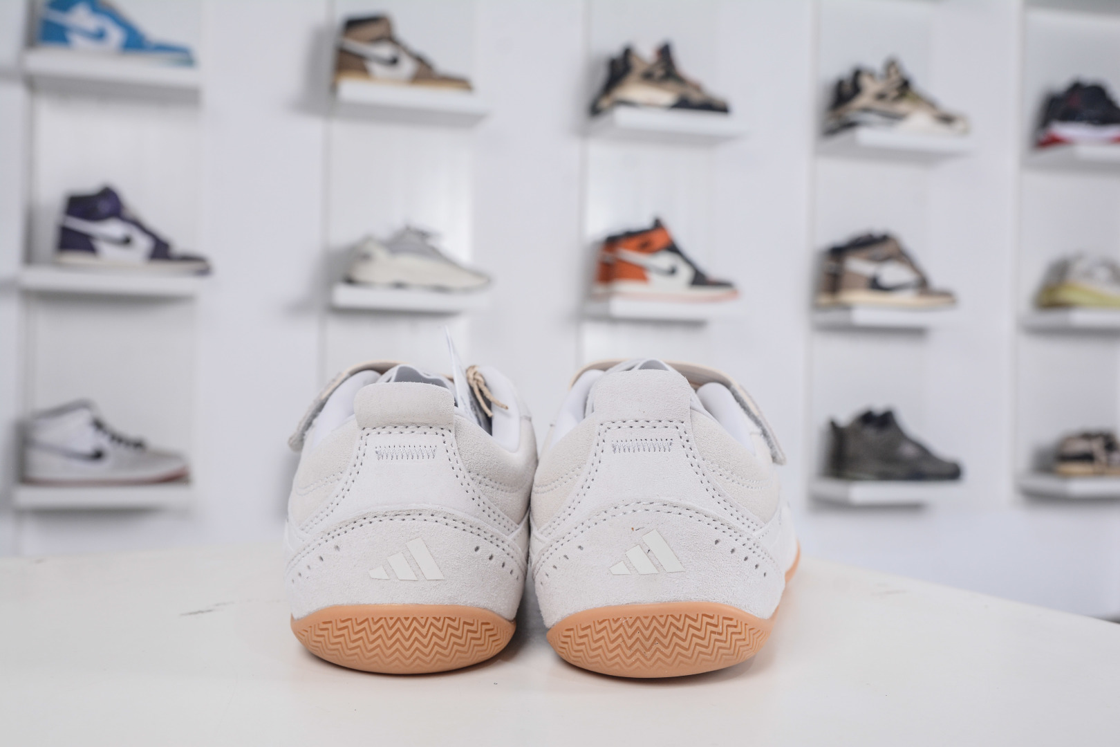 X版 阿迪达斯Adidas Fos Urban Reverie Low 城市幻想系列低帮机能芭蕾舞风魔术贴薄底休闲运动舒适训练鞋 JS0151-Top High Quatity Cheap Sneakers Fashion Clothing Clothes Bags handbags Shoes of all Brand wholesale With The best Quality And Beautiful Price from China Factory Chinese suppliers wholesaler seller X版 阿迪达斯Adidas Fos Urban Reverie Low 城市幻想系列低帮机能芭蕾舞风魔术贴薄底休闲运动舒适训练鞋 JS0151