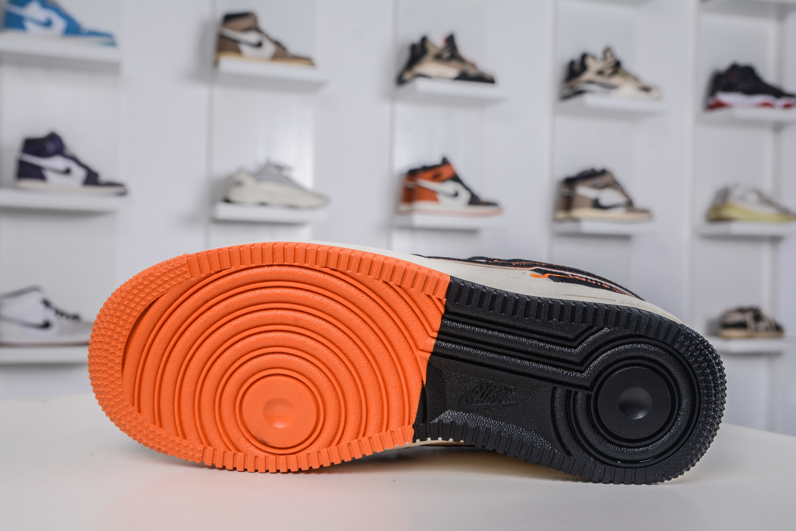 Nike Air Force 1 Low 07 x Louis Vuitton LV联名-米黑橙 KJ1688-025