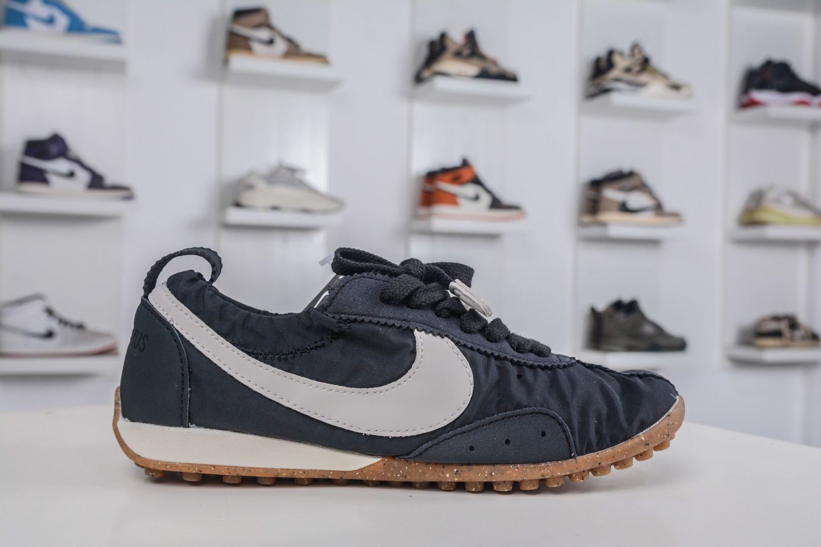 220 Jacquemus x Nike Jacumoon 耐克 柔软舒适防滑耐磨 低帮休闲板鞋 HV8547-001