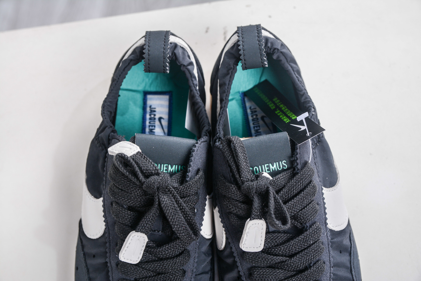 220 Jacquemus x Nike Jacumoon 耐克 柔软舒适防滑耐磨 低帮休闲板鞋 HV8547-001