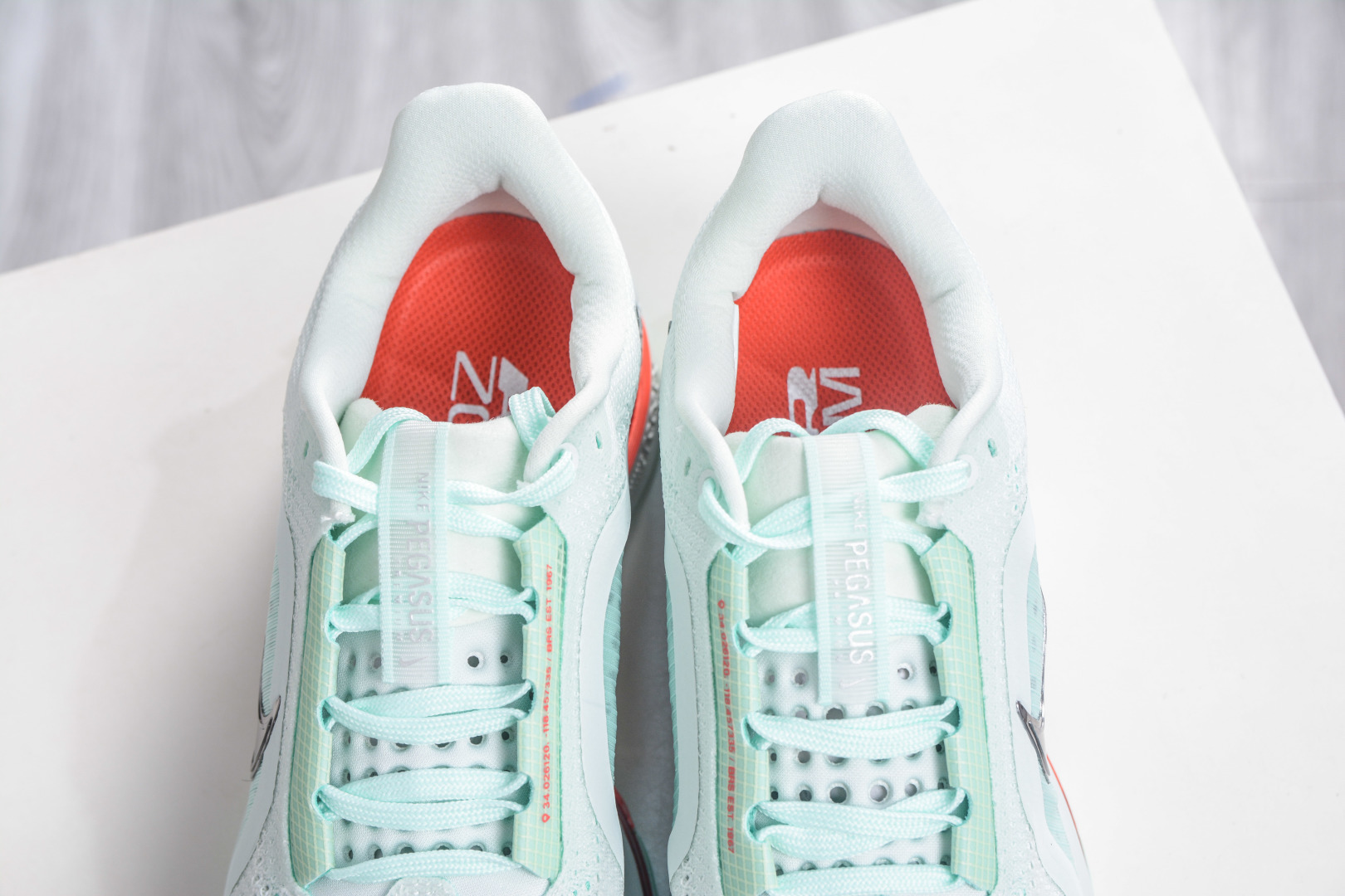 Nike Air Zoom Pegasus Premium 耐克网面全掌气垫缓震跑鞋 HQ2592-301 Nike Air Zoom Pegasus Premium 耐克网面全掌气垫缓震跑鞋 HQ2592-301