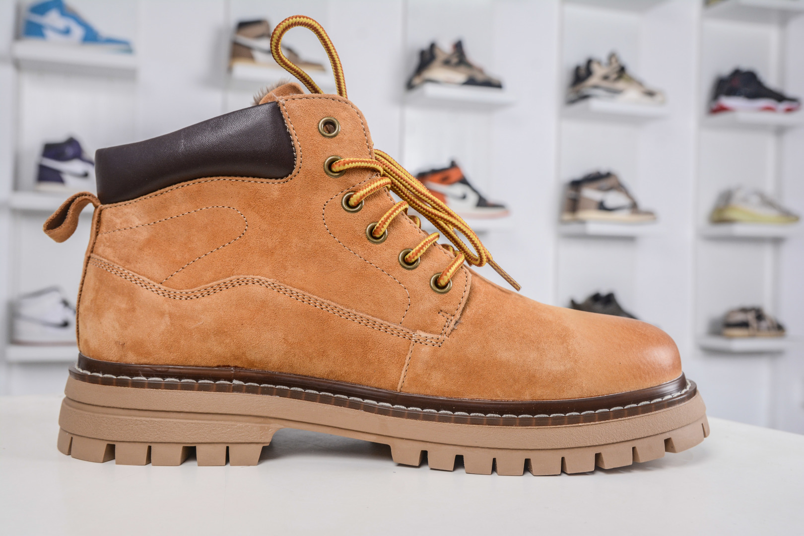 320 Timberland添柏岚/天伯伦秋冬新品（毛绒内里保暖锁热）秋冬必备户外休闲大黄靴系列 TB10069