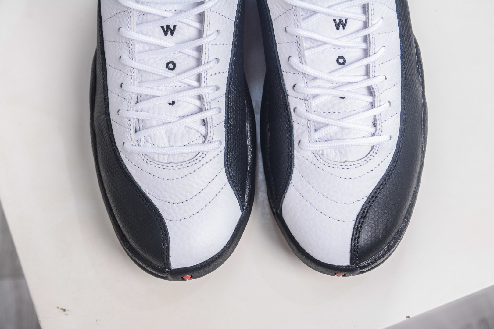 Air Jordan AJ12 Retro 白黑金扣 CT8013-117