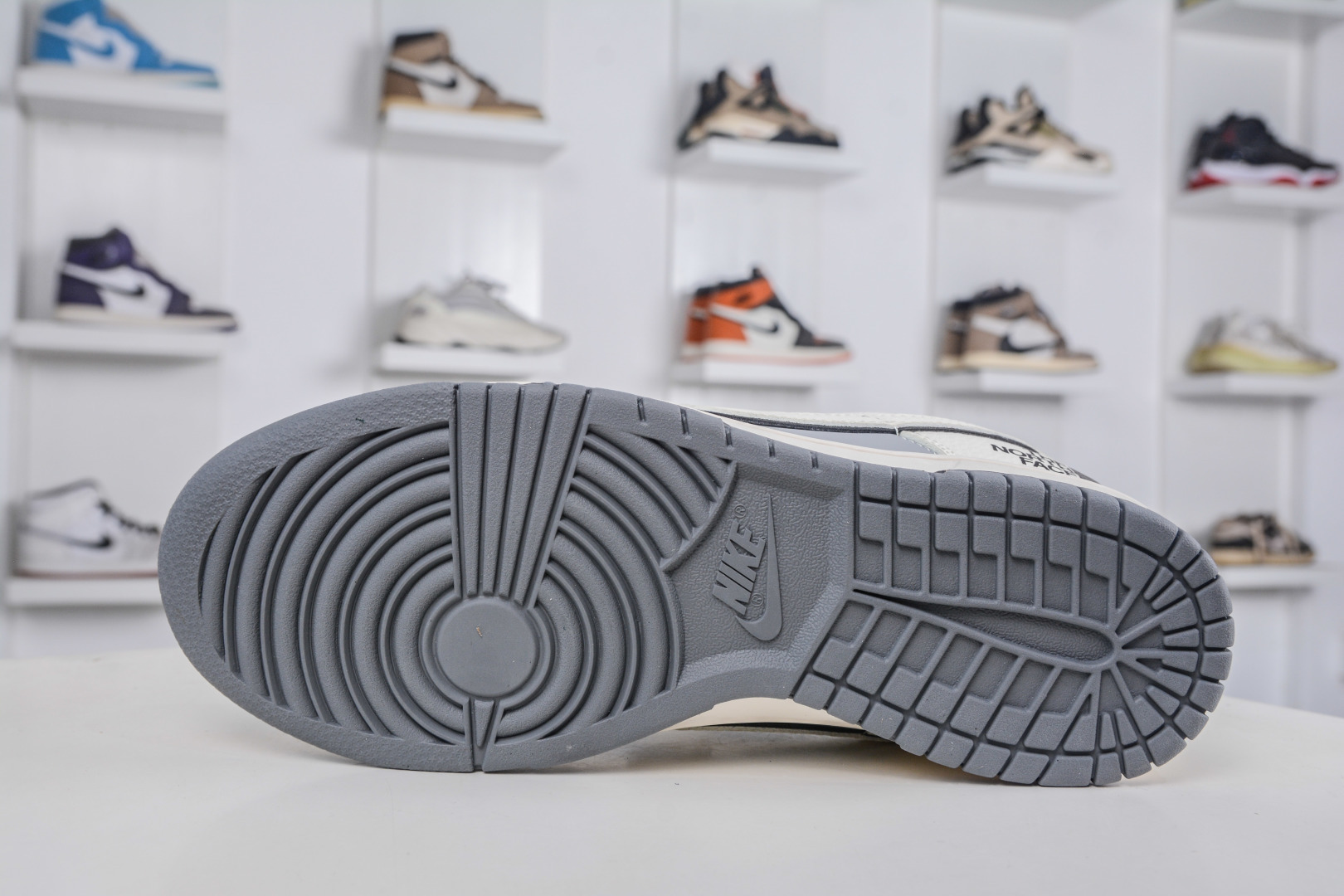 270 Nike SB Dunk Low x The North Face 北面联名-米白灰 JP1628-024