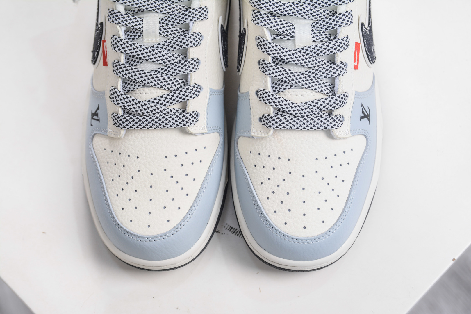 270 Nike SB Dunk Low x Louis Vuitton LV联名-米白蓝牛仔黑钩 DN3168-002