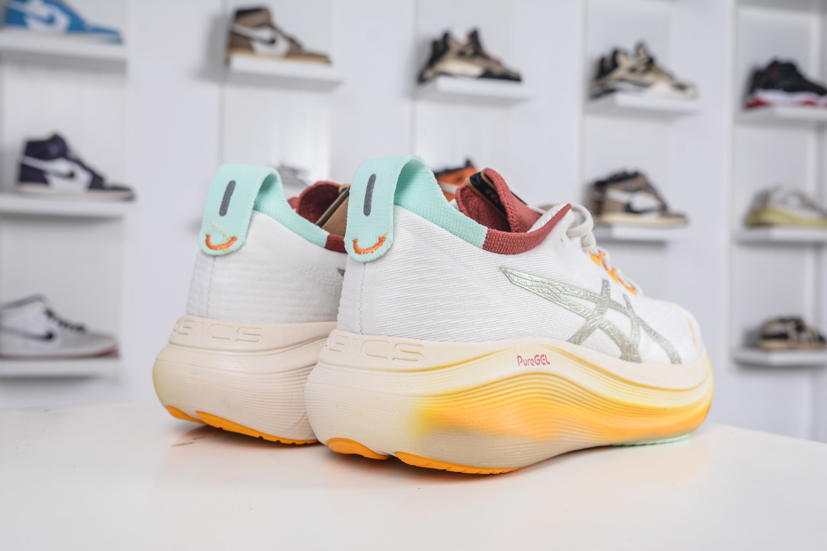 190 Asics Gel-Nimbus 27 亚瑟士专业跑鞋 1011C094-100