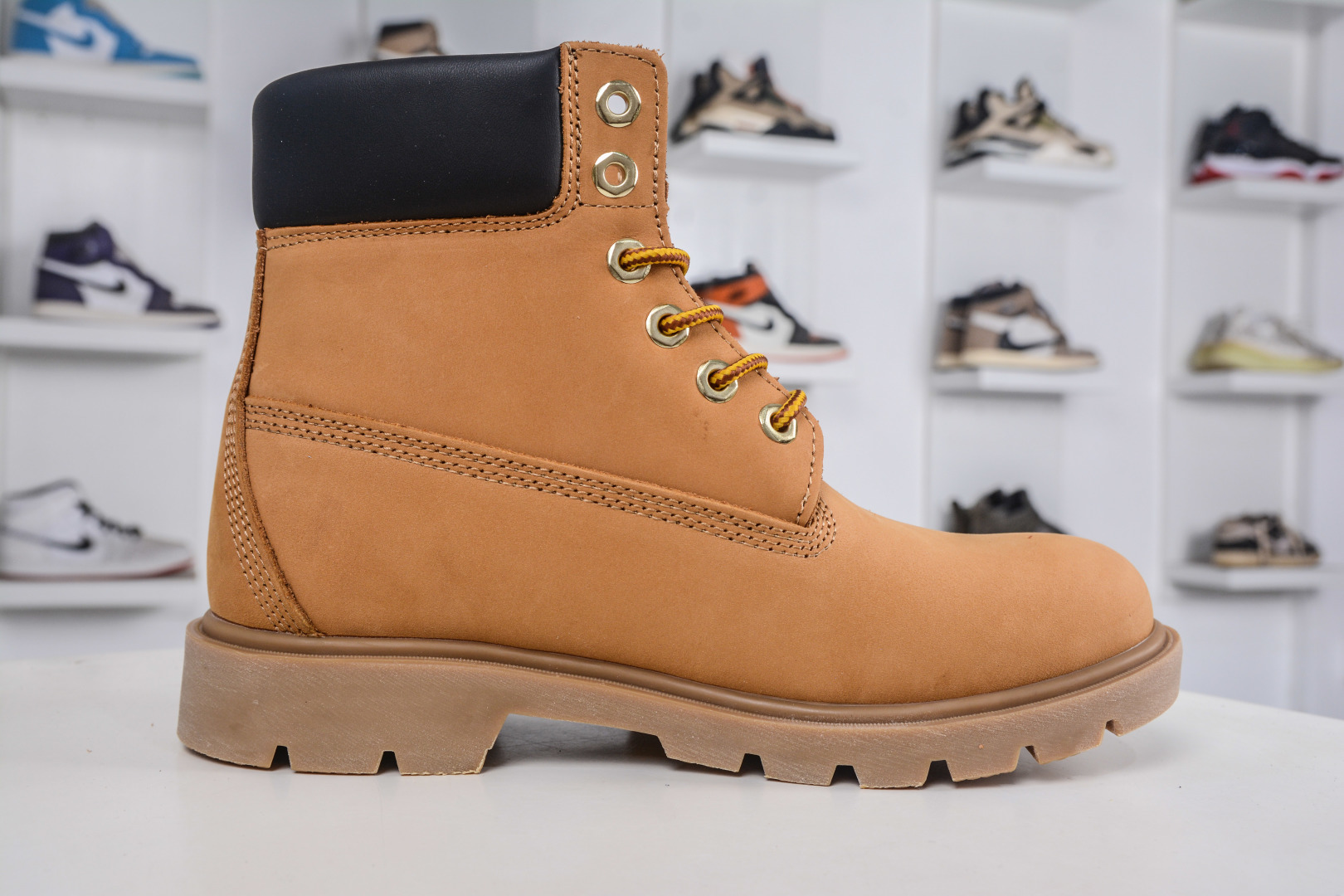 240 双十一福利特价 Timberland添柏岚/天伯伦经典款户外休闲高帮大黄靴