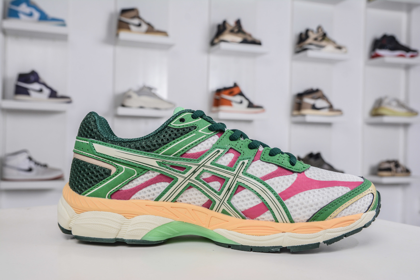 200 ASICS亚瑟士推出全新GEL-NYC 1203A763-100