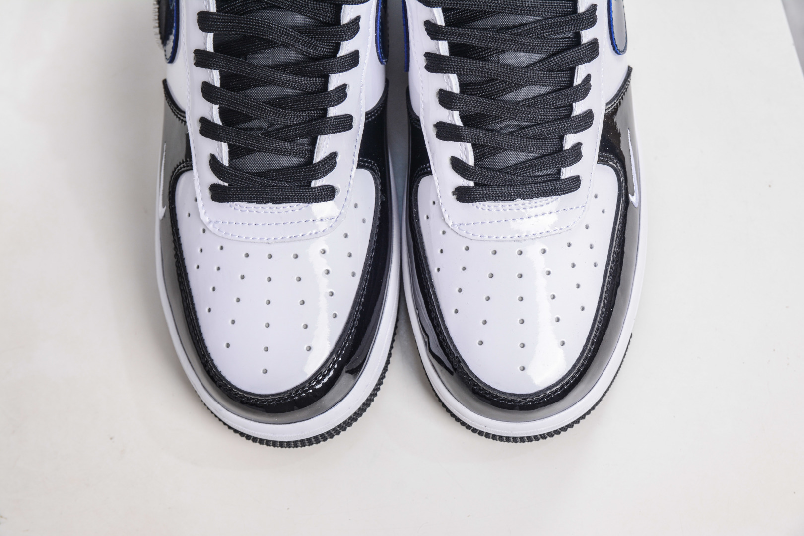 260 Nike Air Force 1 Low 07 x Louis Vuitton LV联名-黑白蓝漆皮 DF0188-101