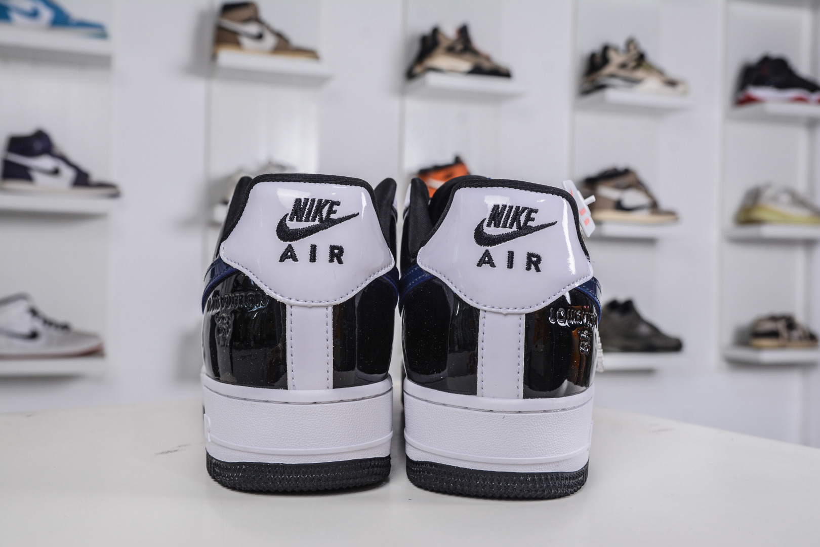 260 Nike Air Force 1 Low 07 x Louis Vuitton LV联名-黑白蓝漆皮 DF0188-101