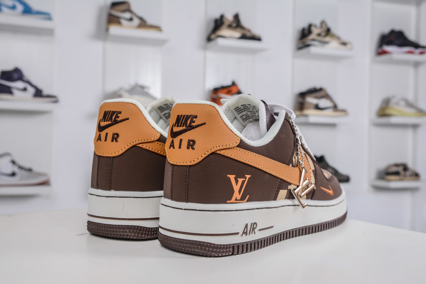 260 Nike Air Force 1 Low 07 x Louis Vuitton LV联名-咖棕焦糖 NH0601-576