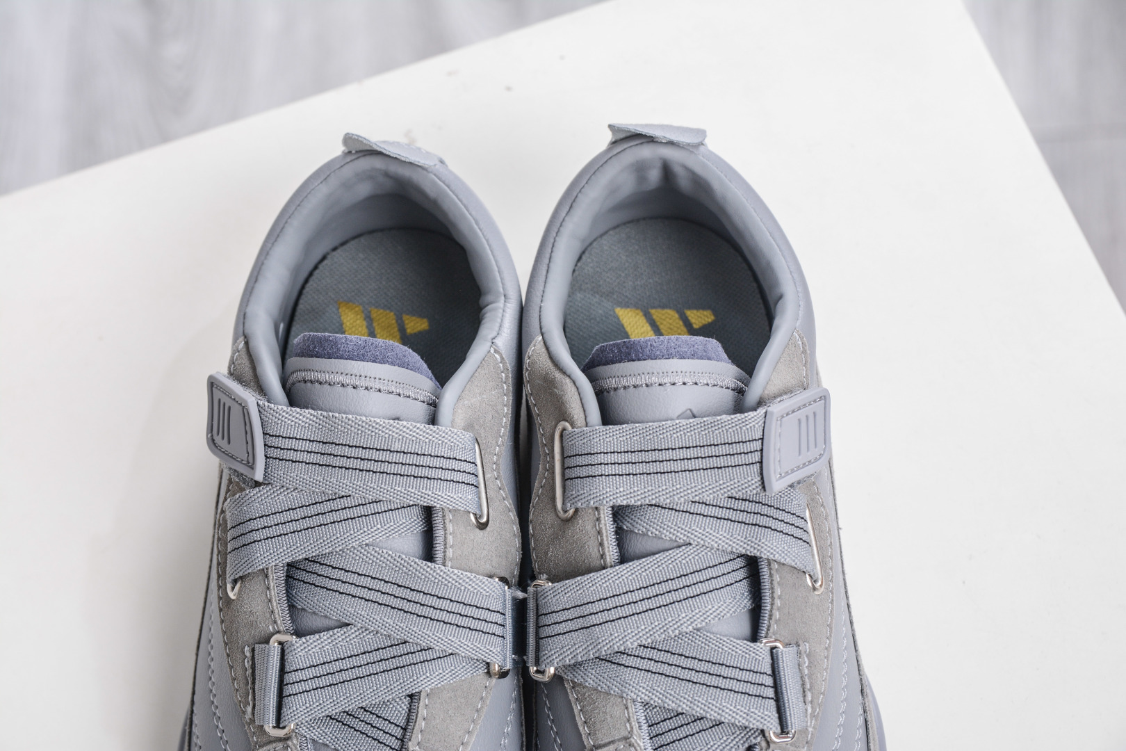 170 AD Urban Reverie Fos 灰银 魔术贴城市芭蕾风薄底休闲鞋 JQ9391