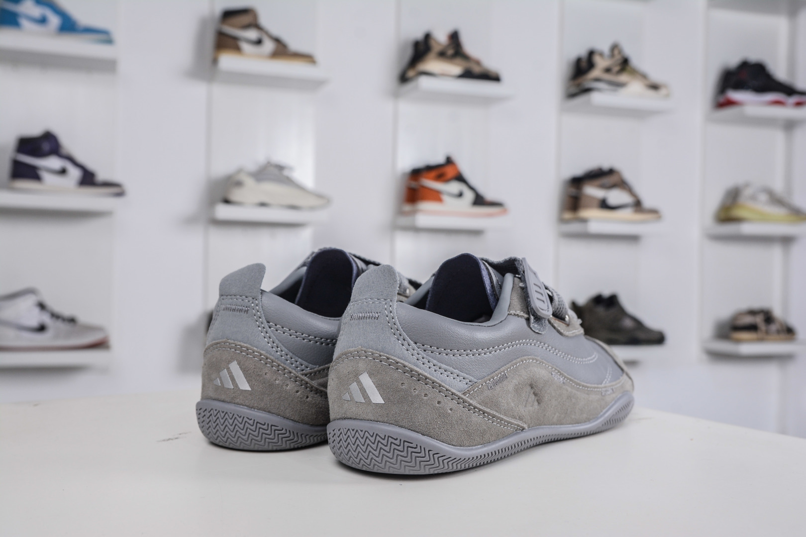 170 AD Urban Reverie Fos 灰银 魔术贴城市芭蕾风薄底休闲鞋 JQ9391