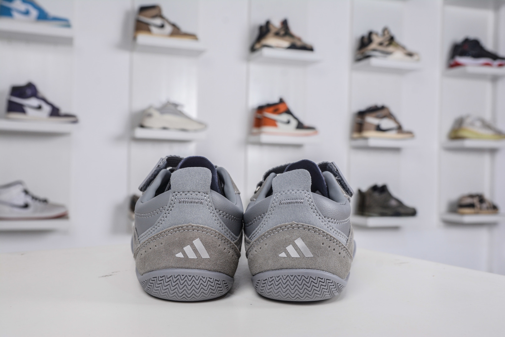 170 AD Urban Reverie Fos 灰银 魔术贴城市芭蕾风薄底休闲鞋 JQ9391