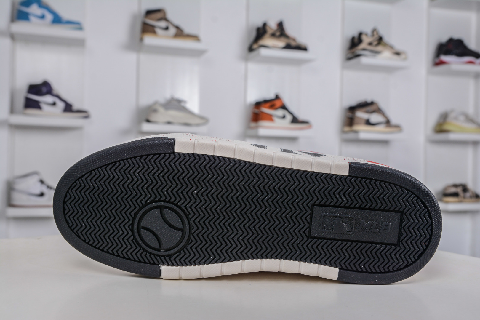 270 MLB Chunky Liner PU 马跃龙腾 泼墨 涂鸦定制配色学长鞋 3ASXCA12N 50WHS-Chinese UA Cheap High Quatity Brand Clothes Bags handbags Sneakers wholesale wholesaler seller from China Factory suppliers Fashion Clothing Shoes best Quality Beautiful Price 270 MLB Chunky Liner PU 马跃龙腾 泼墨 涂鸦定制配色学长鞋 3ASXCA12N 50WHS