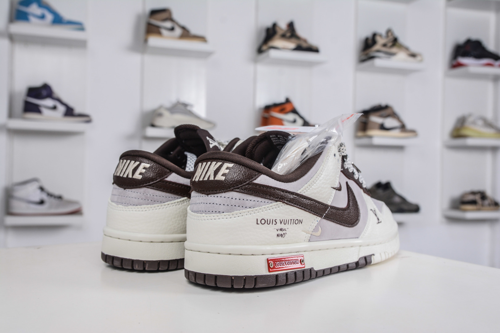 270 Nike SB Dunk Low x Louis Vuitton LV联名-白咖啡 YF9511-906