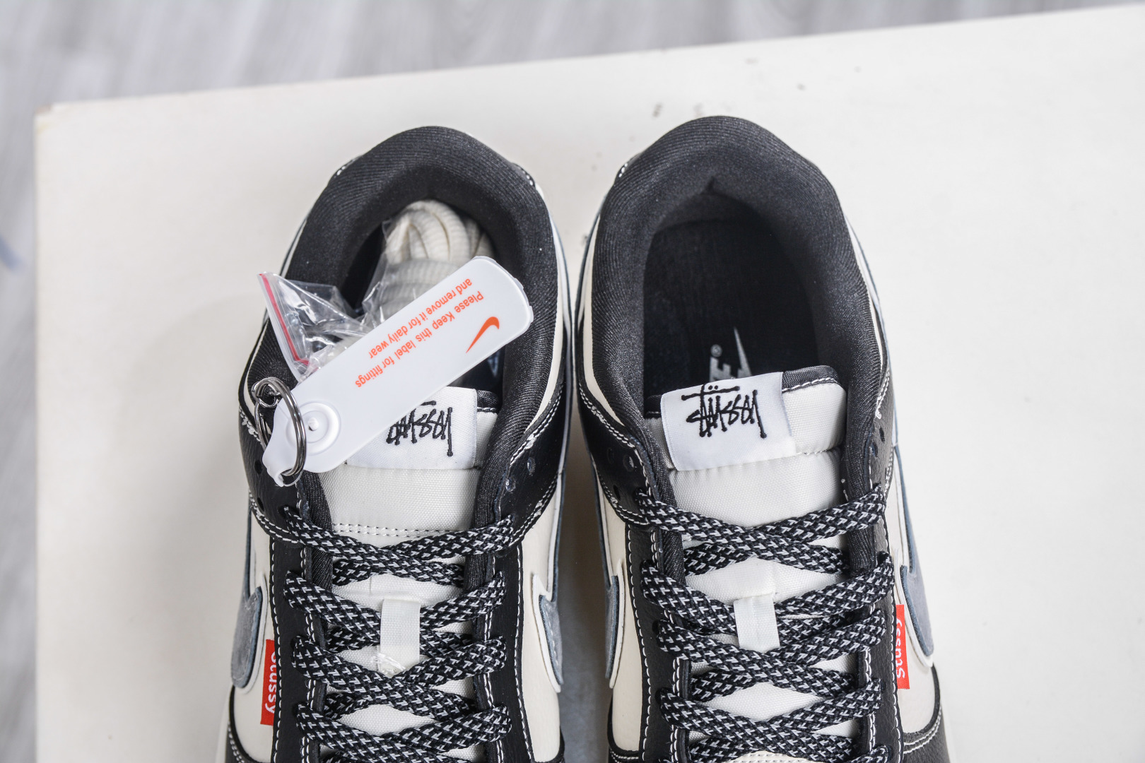 270 Nike SB Dunk Low X Stussy 斯图西联名-黑白熊猫 DN3168-003