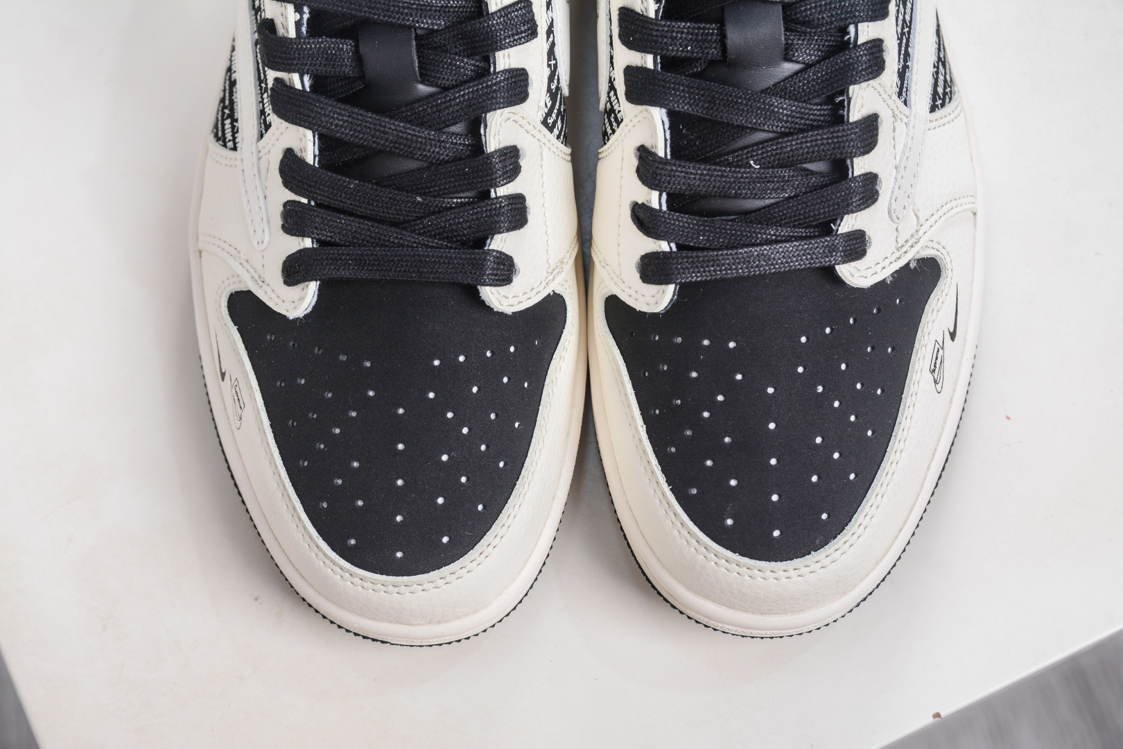 270 TS x Air Jordan x Fragment Design AJ1 Low 倒钩低帮联名藤原浩闪电-米白黑 XD0798-311