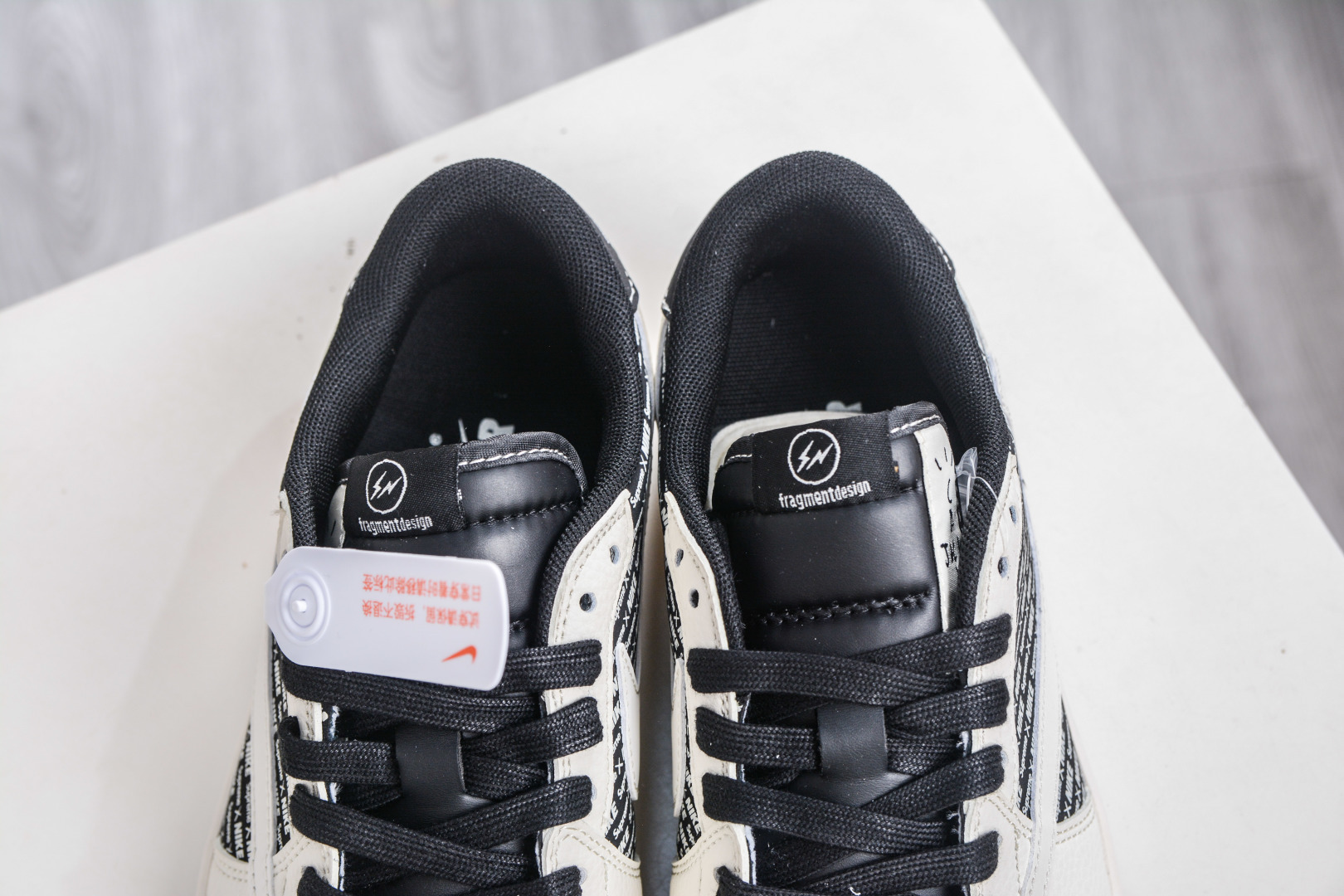 270 TS x Air Jordan x Fragment Design AJ1 Low 倒钩低帮联名藤原浩闪电-米白黑 XD0798-311