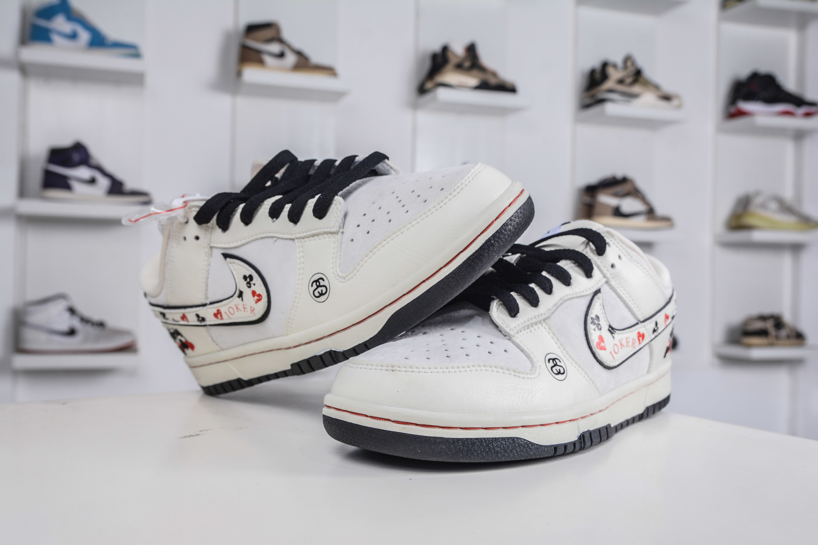 Nike SB Dunk Low X Stussy 斯图西联名-白黑红 YF9511-913