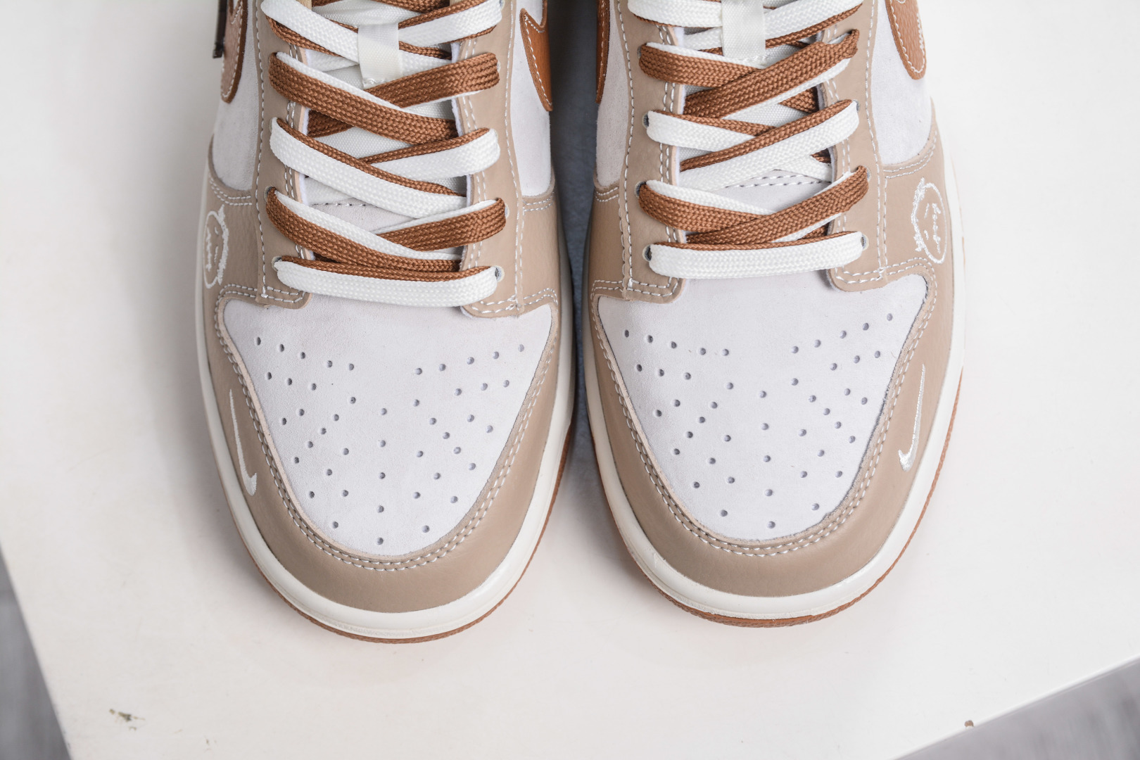 Nike SB Dunk Low x Louis Vuitton X Stussy 斯图西LV三方联名-卡其棕 SG6688-005