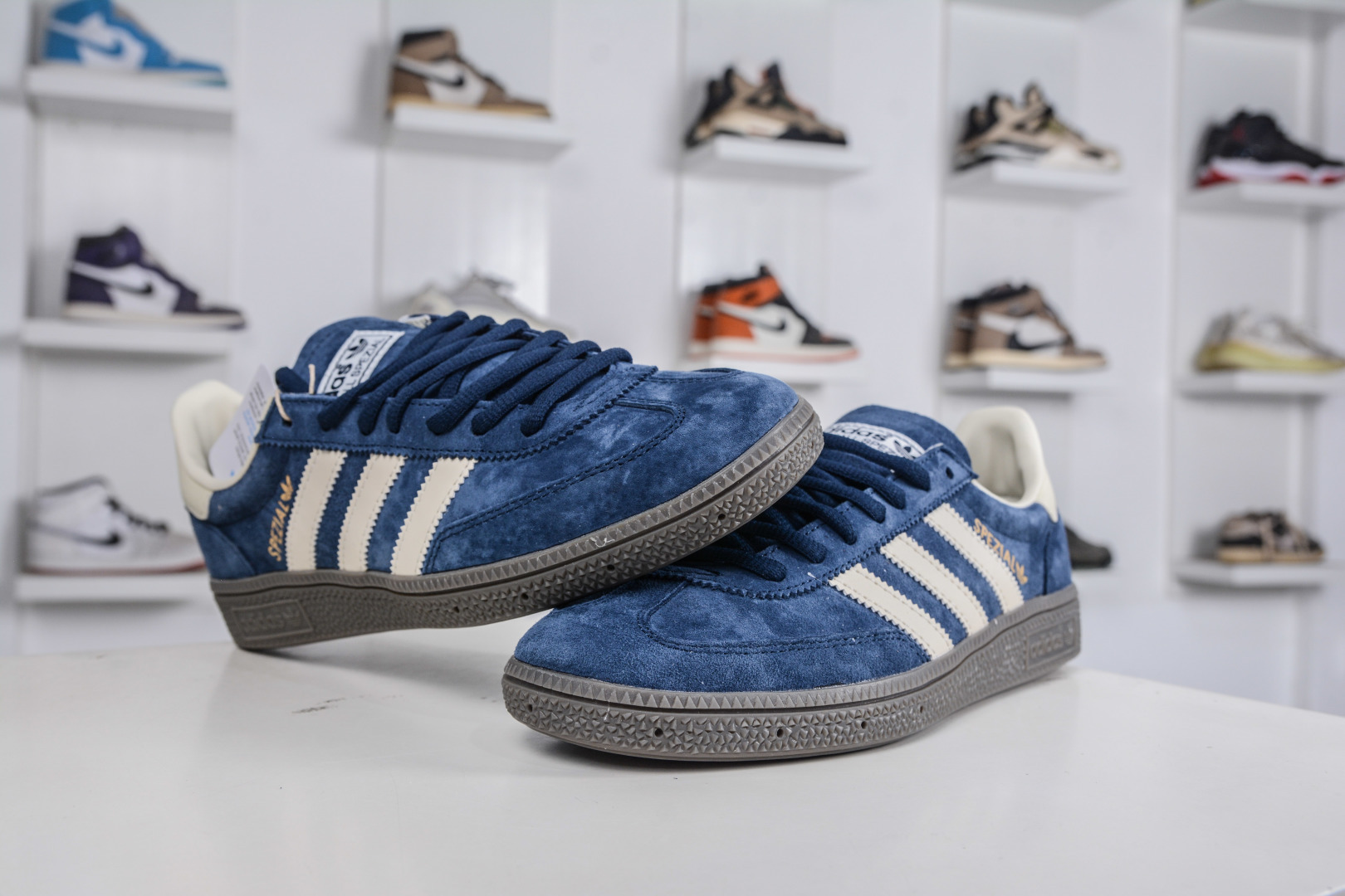 AD Originals Handball SPZL 手球运动员系列百搭休闲运动板鞋 IF7087