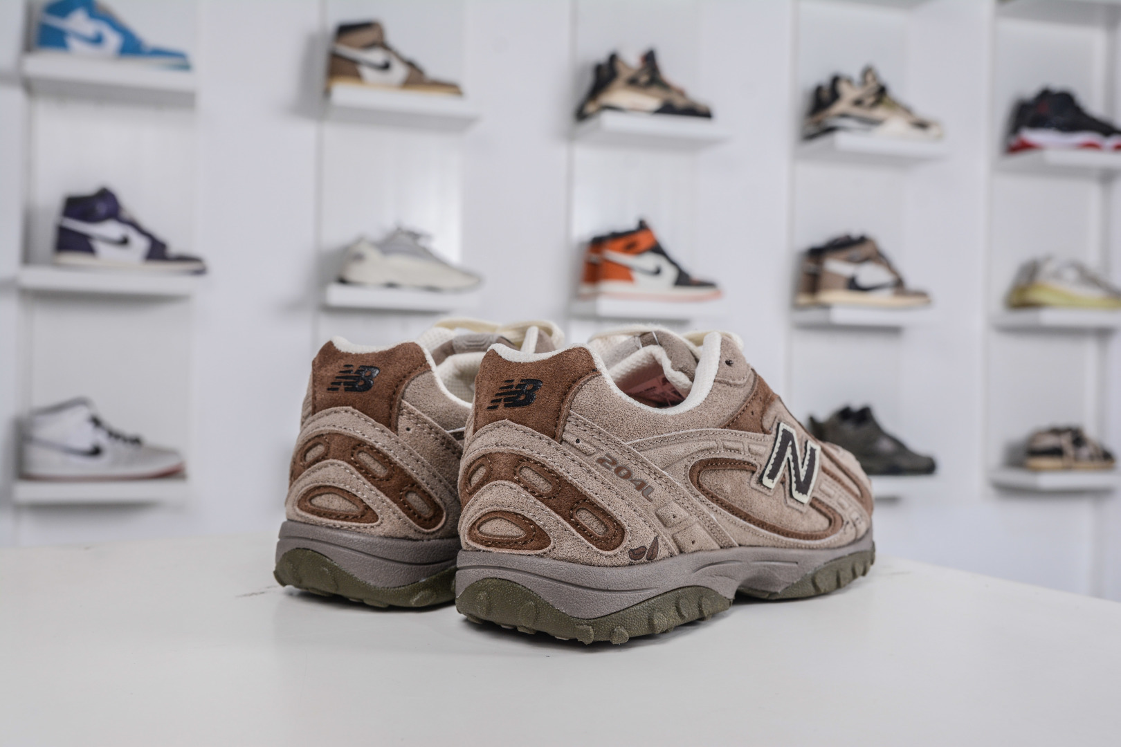 200 New Balance 新百伦204 系列 复古休闲运动百搭老爹跑步鞋 U204LMMA