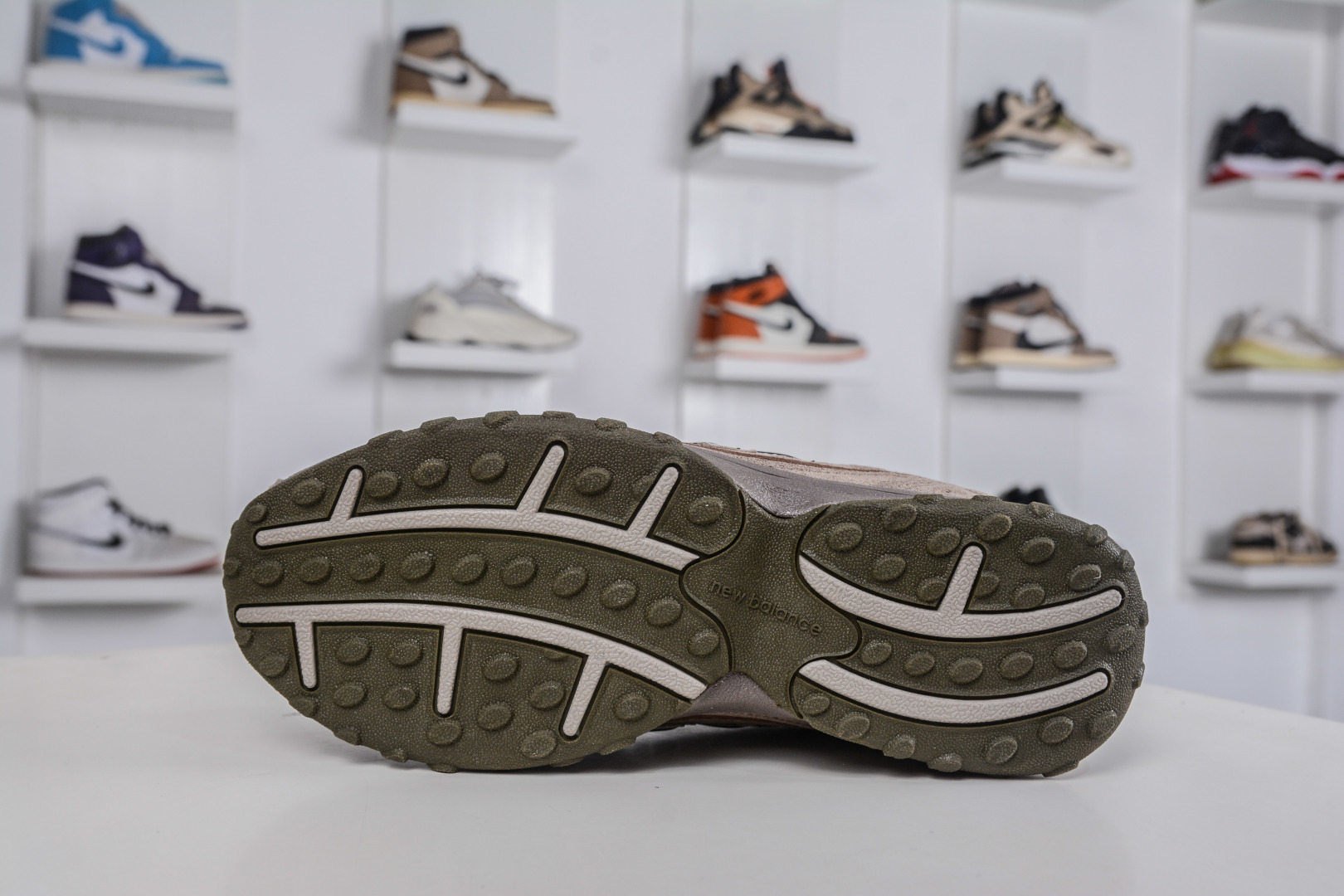 200 New Balance 新百伦204 系列 复古休闲运动百搭老爹跑步鞋 U204LMMA