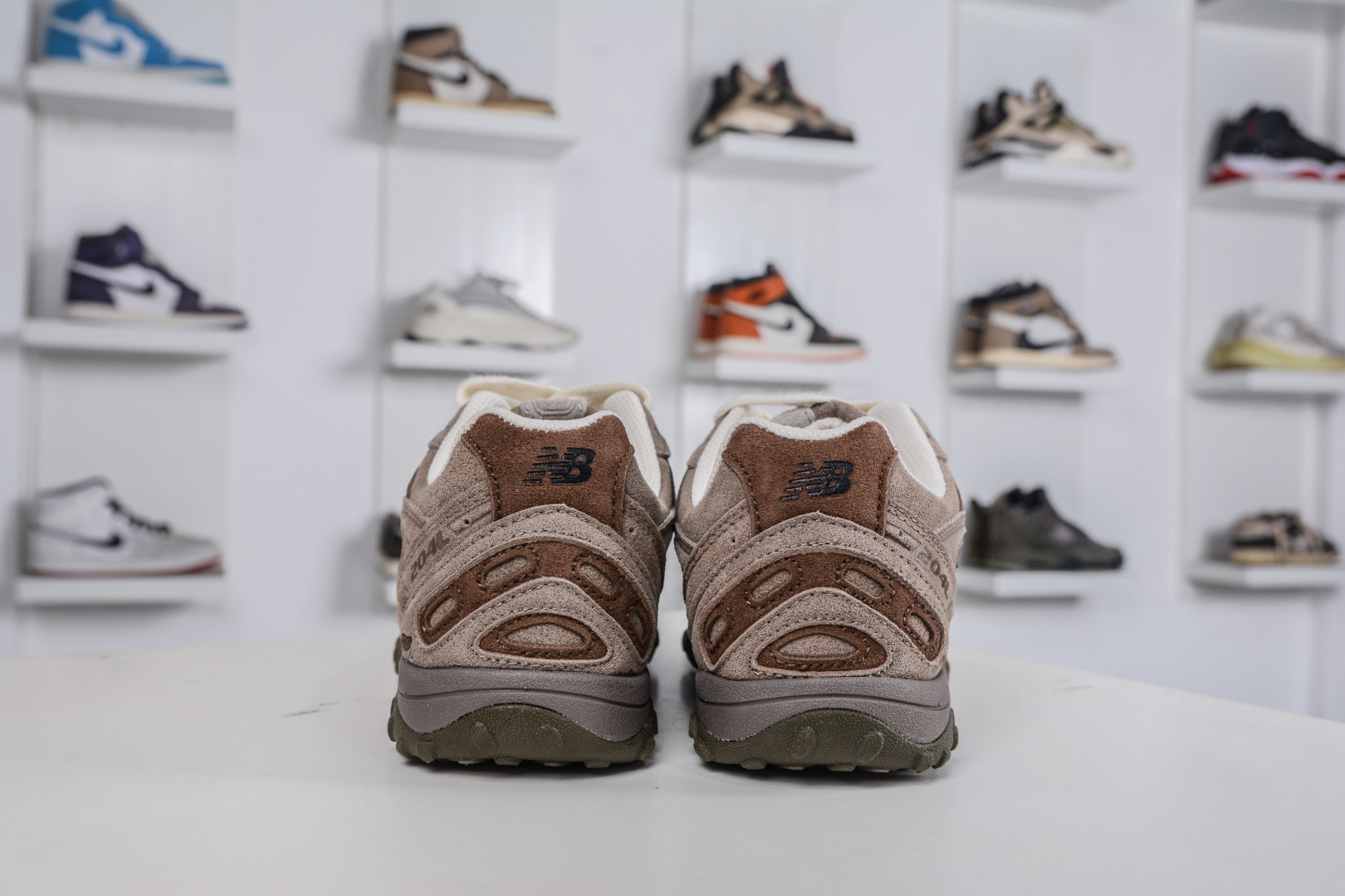 200 New Balance 新百伦204 系列 复古休闲运动百搭老爹跑步鞋 U204LMMA