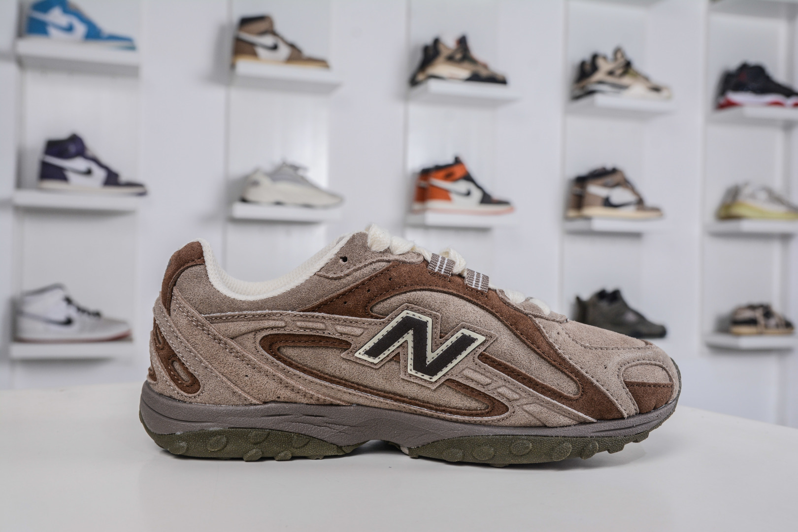 200 New Balance 新百伦204 系列 复古休闲运动百搭老爹跑步鞋 U204LMMA