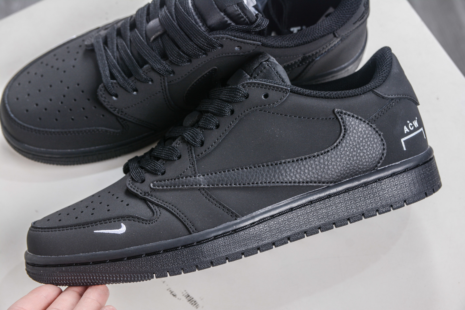 TS x Air Jordan x ACW AJ1 Low 倒钩低帮ACW联名-黑白小勾 AC1808-190