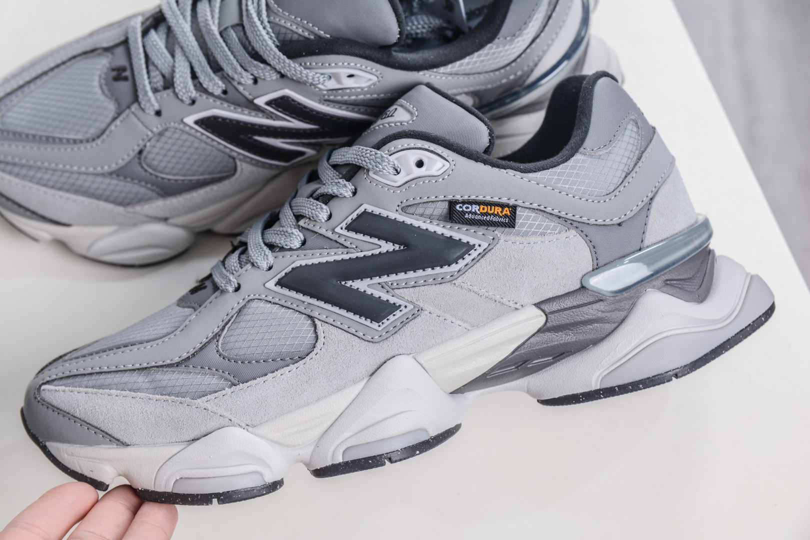 220 T版 新百伦New Balance NB9060 灰色 U9060ORB