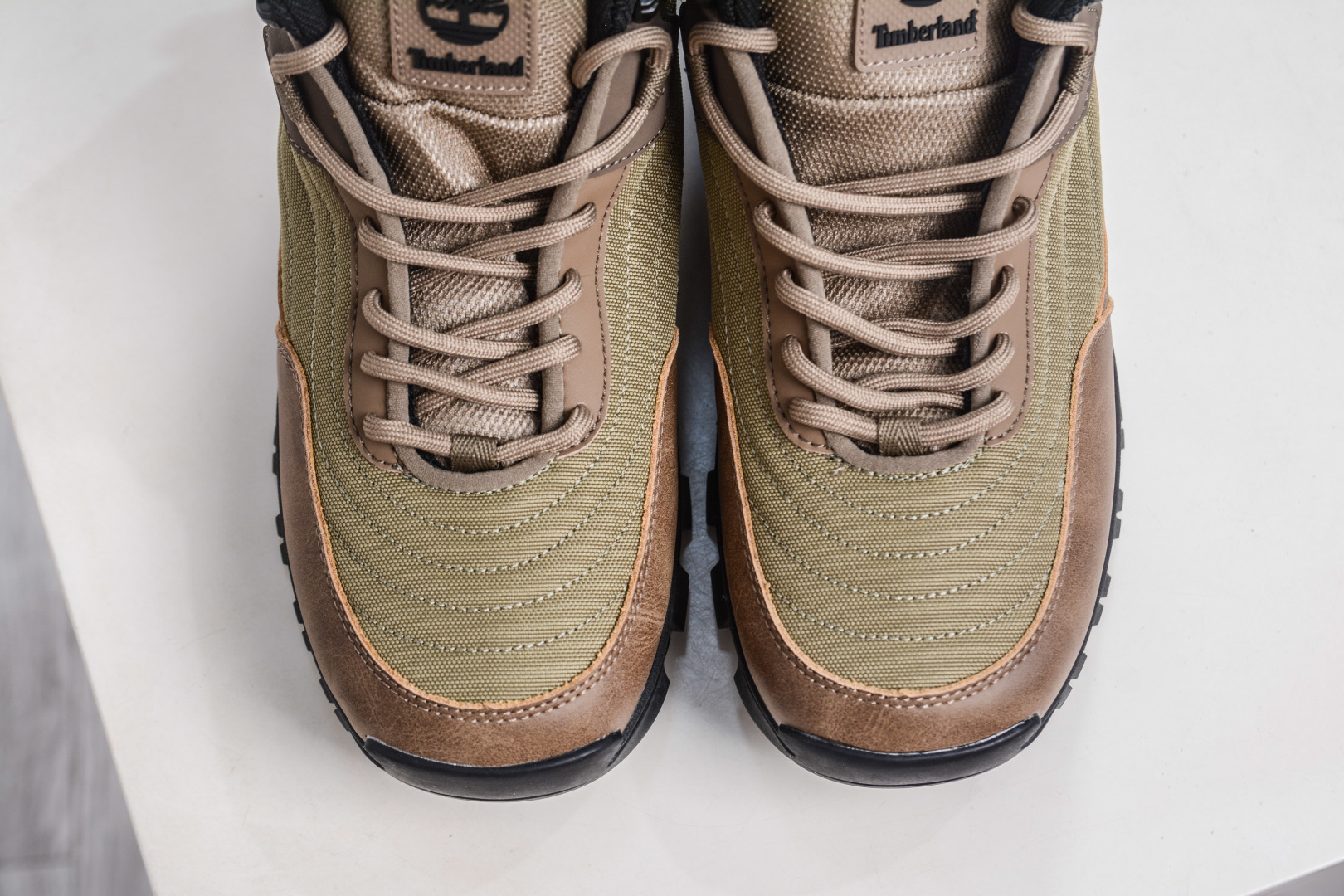 240 Timberland添柏岚/天伯伦 经典款 25ss新款中帮 TB 0A6CH5 EMI