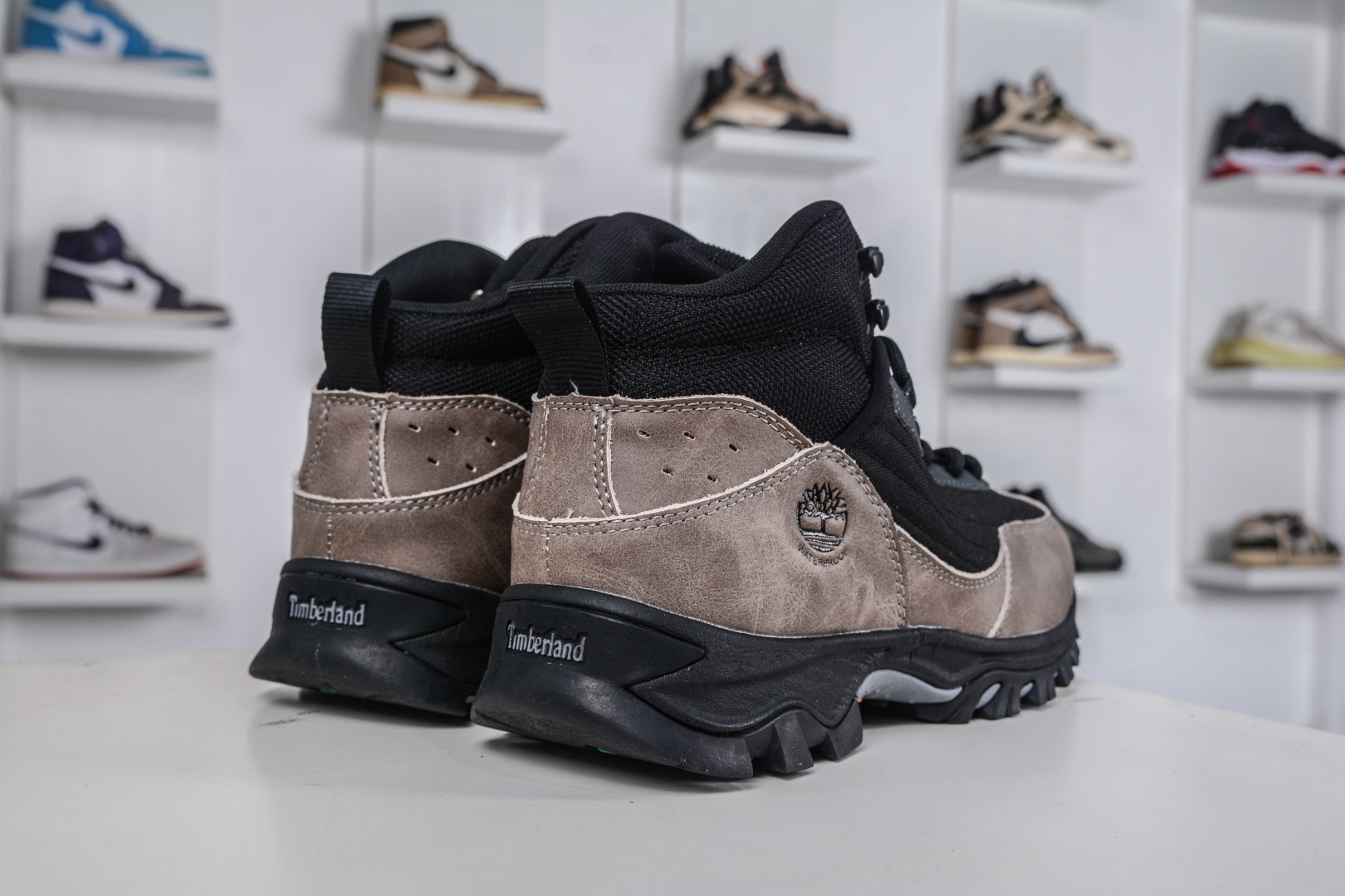 240 Timberland添柏岚/天伯伦 经典款 25ss新款中帮 TB 0A6CH5 EJT-Chinese UA Cheap High Quatity Brand Clothes Bags handbags Sneakers wholesale wholesaler seller from China Factory suppliers Fashion Clothing Shoes best Quality Beautiful Price 240 Timberland添柏岚/天伯伦 经典款 25ss新款中帮 TB 0A6CH5 EJT