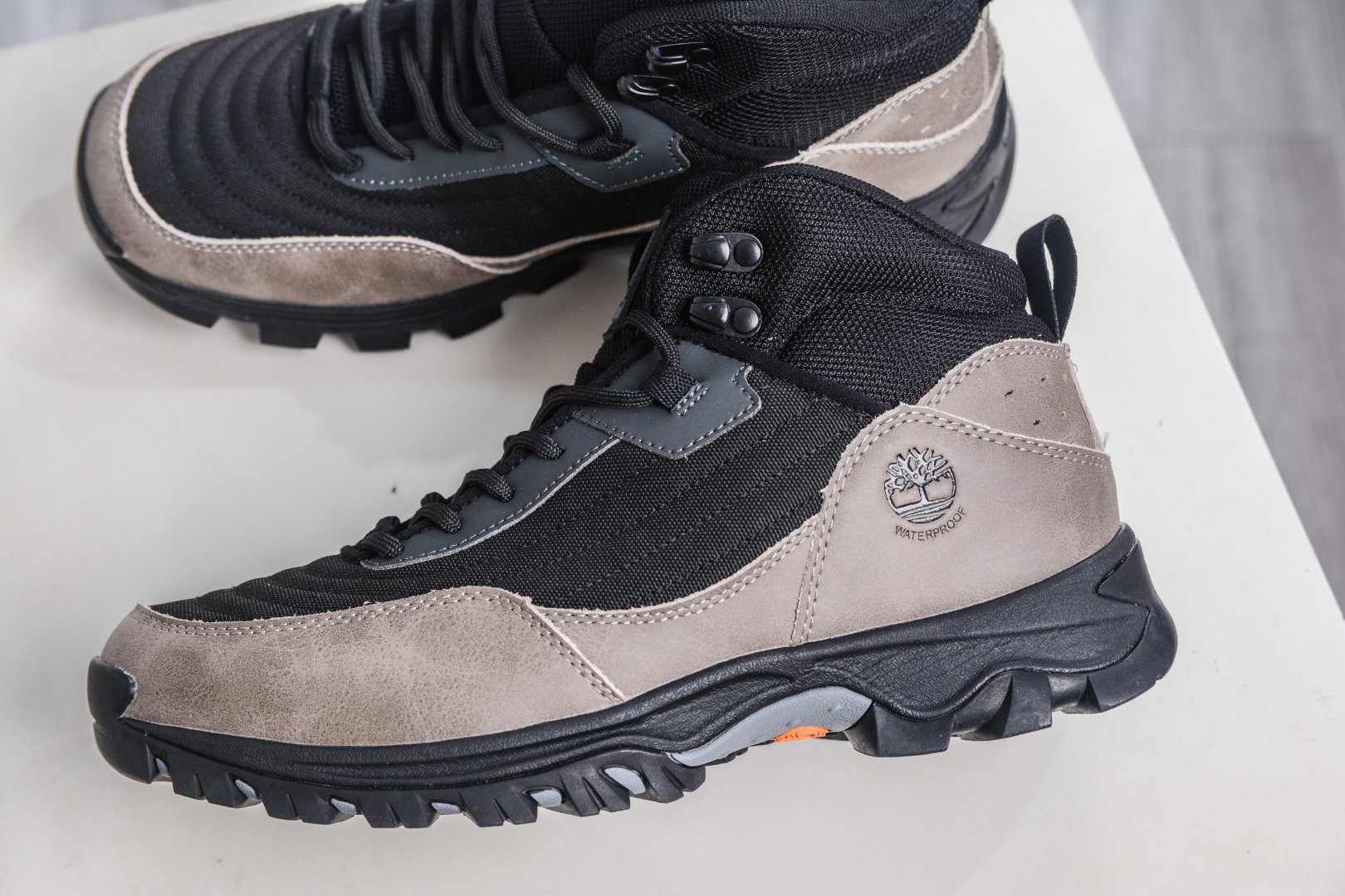 240 Timberland添柏岚/天伯伦 经典款 25ss新款中帮 TB 0A6CH5 EJT-Chinese UA Cheap High Quatity Brand Clothes Bags handbags Sneakers wholesale wholesaler seller from China Factory suppliers Fashion Clothing Shoes best Quality Beautiful Price 240 Timberland添柏岚/天伯伦 经典款 25ss新款中帮 TB 0A6CH5 EJT