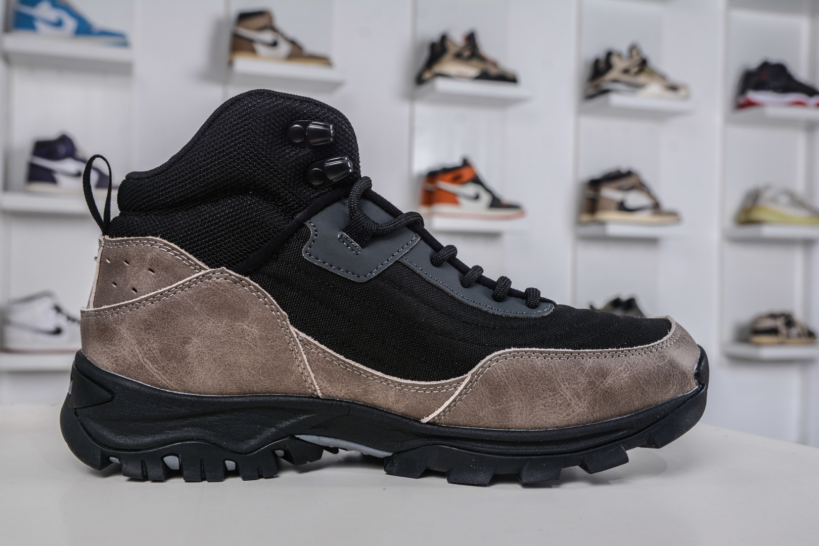 240 Timberland添柏岚/天伯伦 经典款 25ss新款中帮 TB 0A6CH5 EJT-Chinese UA Cheap High Quatity Brand Clothes Bags handbags Sneakers wholesale wholesaler seller from China Factory suppliers Fashion Clothing Shoes best Quality Beautiful Price 240 Timberland添柏岚/天伯伦 经典款 25ss新款中帮 TB 0A6CH5 EJT