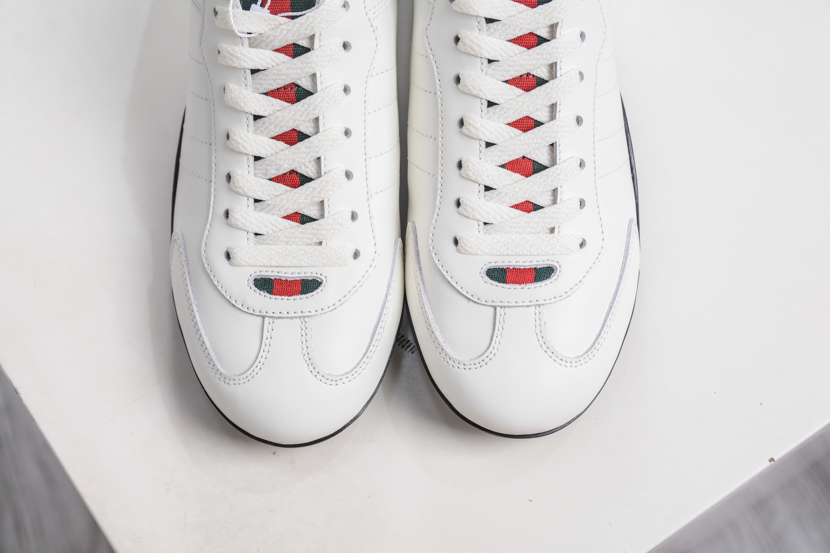 400 Gucci最新款 shift系列男女款情侣鞋