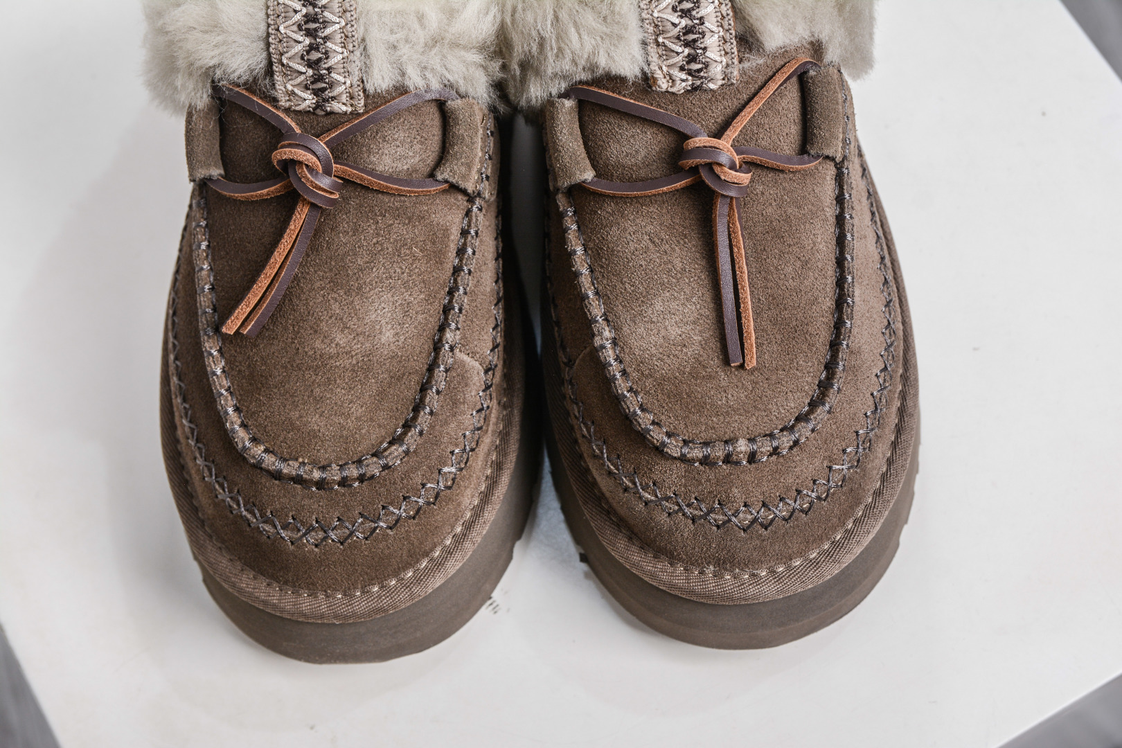 240 UGG Disquette Alpine 蒂茨库特 阿尔派款包头拖鞋 1158260