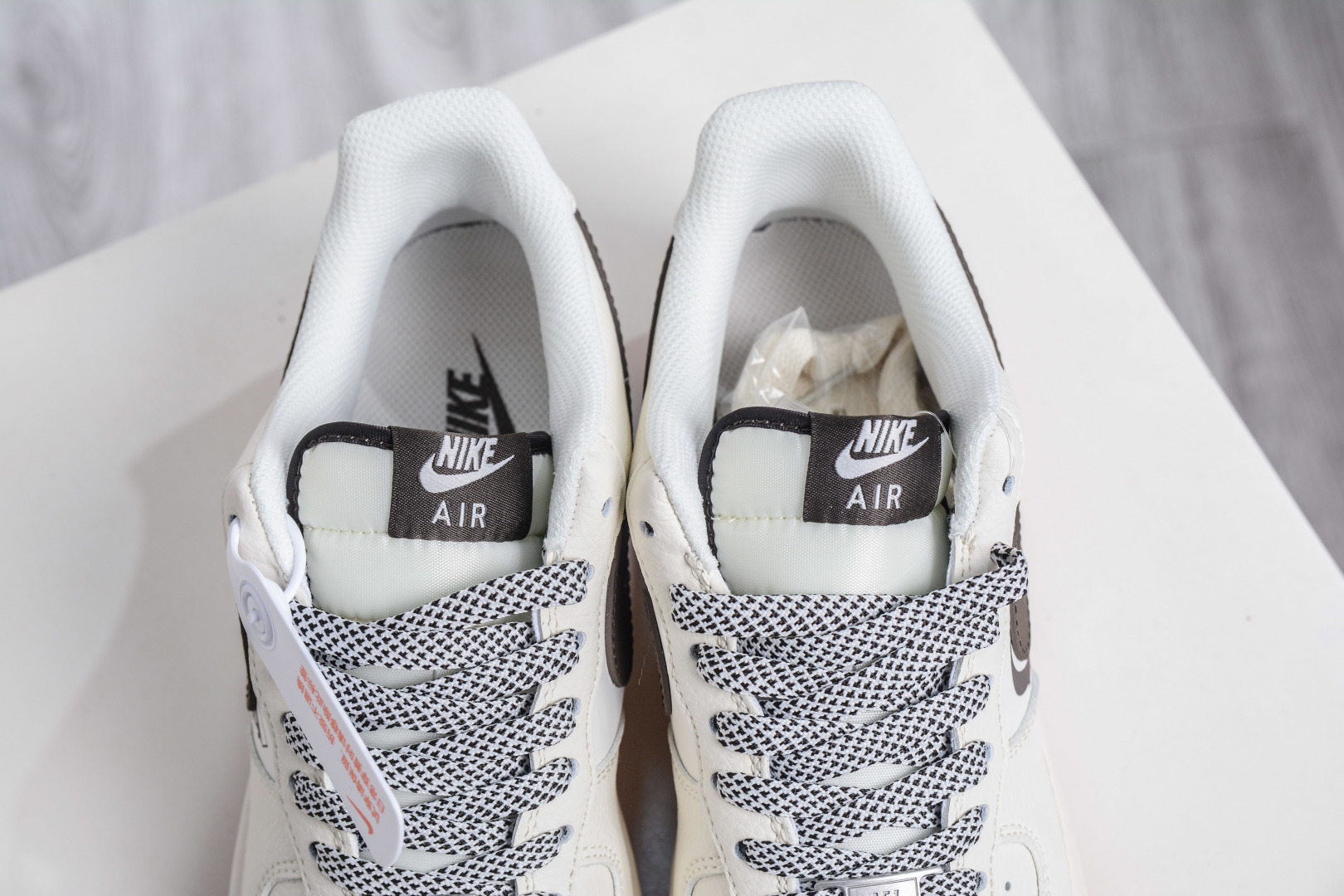 260 OFF-WHITE x NIke Air Force 1 OW联名-米白黑生胶底 QW5836-027