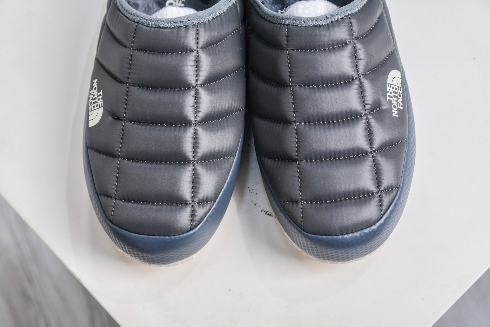 140 W TheRMobaLL 北面 休闲秋冬保暖绒毛 户外保暖棉鞋一脚穿懒人鞋 NFOA3VIH-VFO