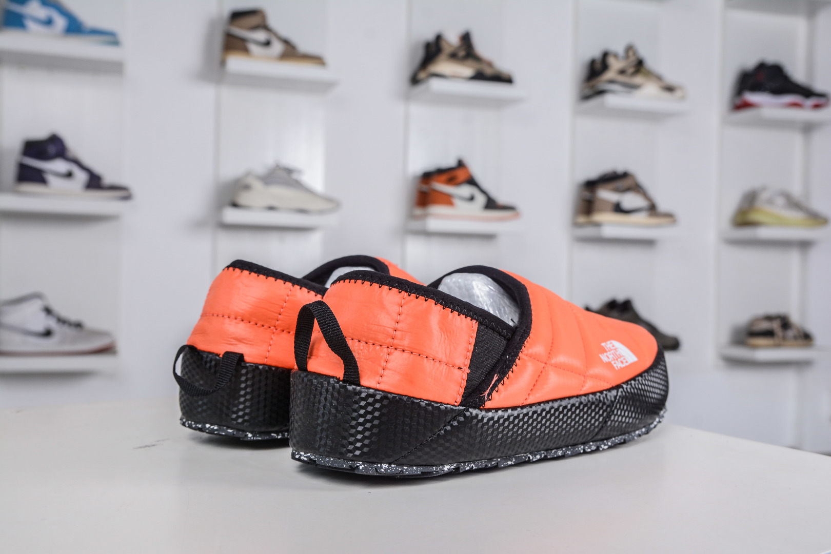 140 W TheRMobaLL 北面 休闲秋冬保暖绒毛 户外保暖棉鞋一脚穿懒人鞋 NOFA3UZN-414