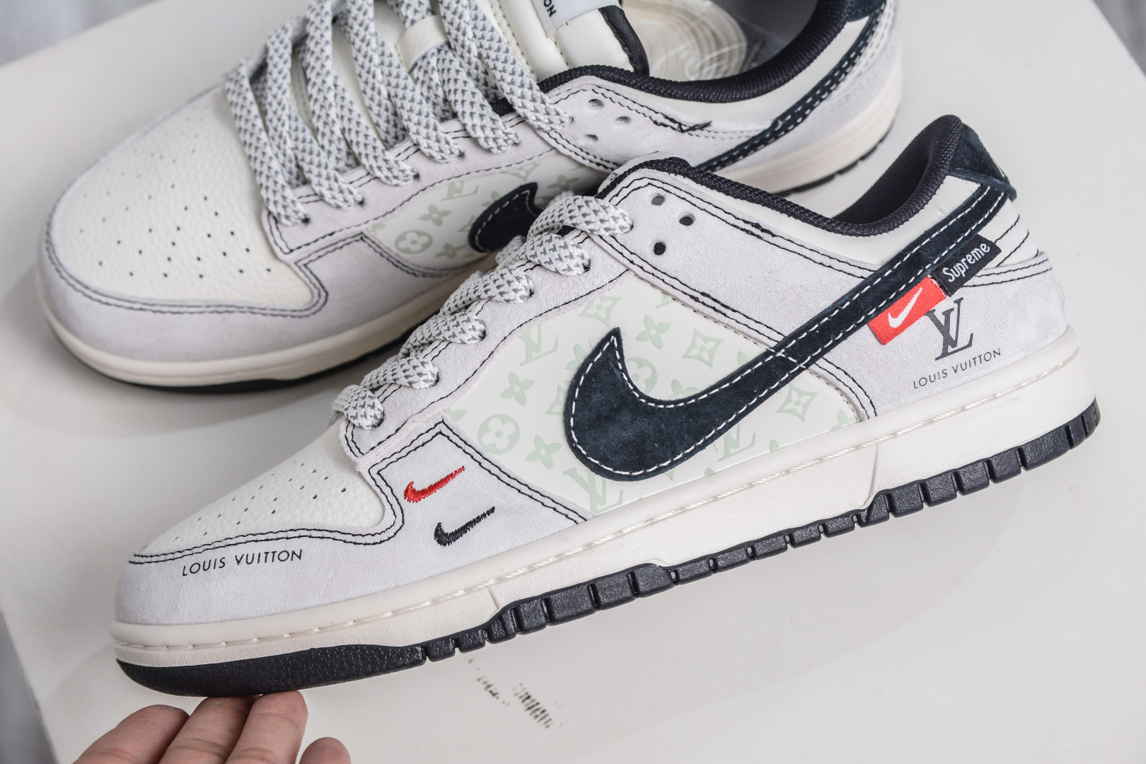 270 Nike SB Dunk Low x Louis Vuittx Superme LVSUP联名-灰猪八红黑小勾 CX5050-Y11