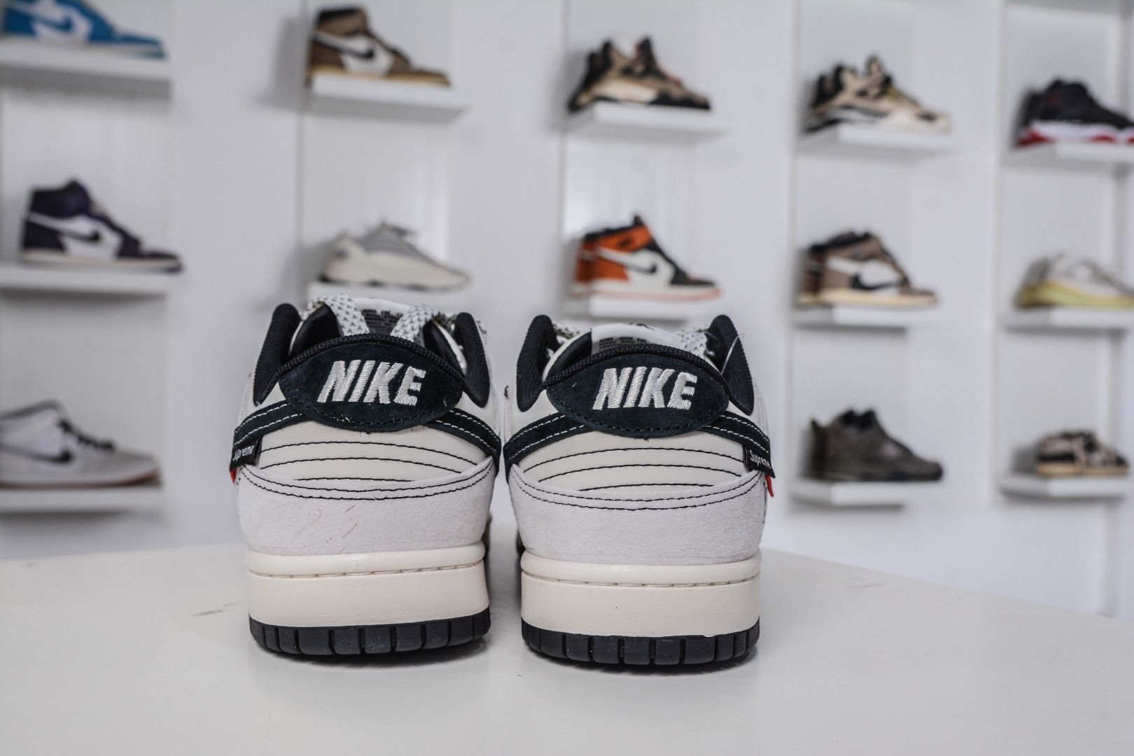 270 Nike SB Dunk Low x Louis Vuittx Superme LVSUP联名-灰猪八红黑小勾 CX5050-Y11