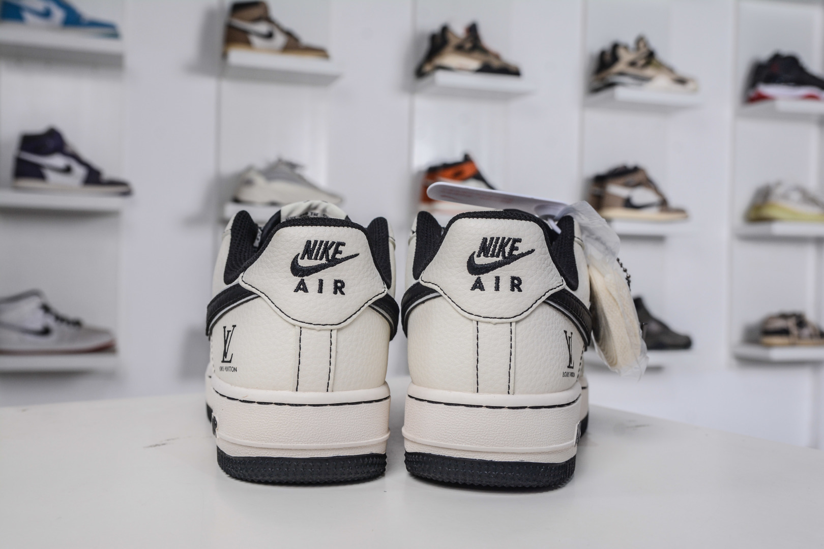 260 Nike Air Force 1 Low 07 x Louis VuittLV联名-印花米黑勾 H7518-080
