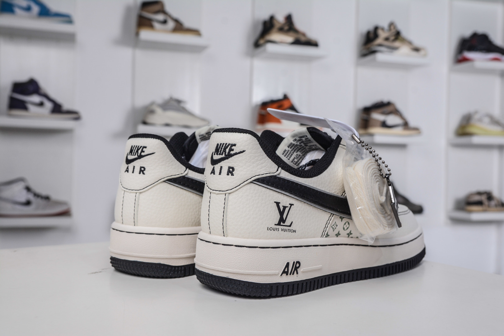 260 Nike Air Force 1 Low 07 x Louis VuittLV联名-印花米黑勾 H7518-080