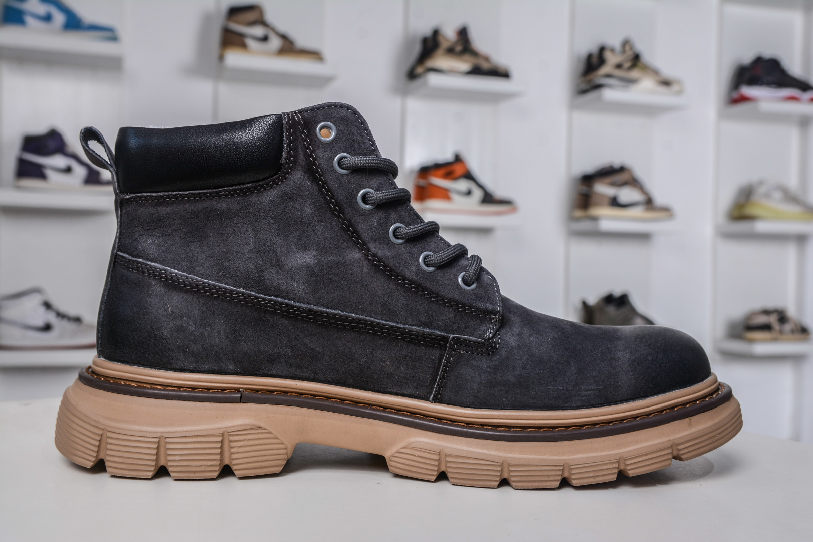 320 Timberland 添柏岚/天伯伦 秋冬新品 轻量户外加绒休闲大黄靴 广