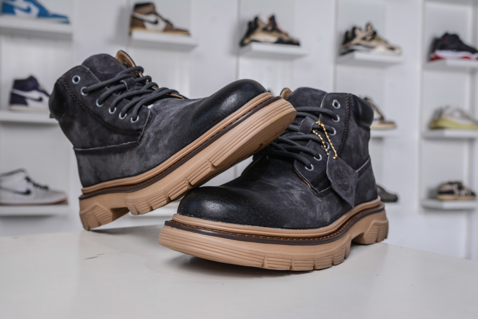 320 Timberland 添柏岚/天伯伦 秋冬新品 轻量户外加绒休闲大黄靴 广