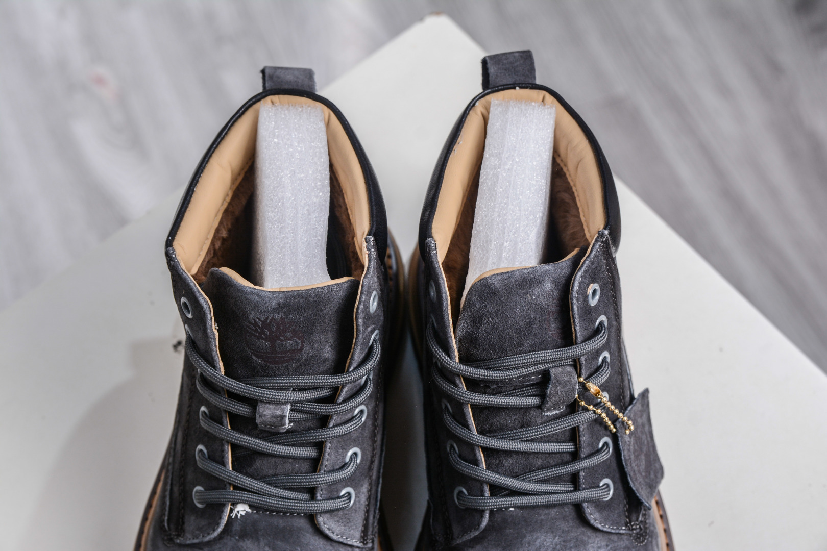 320 Timberland 添柏岚/天伯伦 秋冬新品 轻量户外加绒休闲大黄靴 广