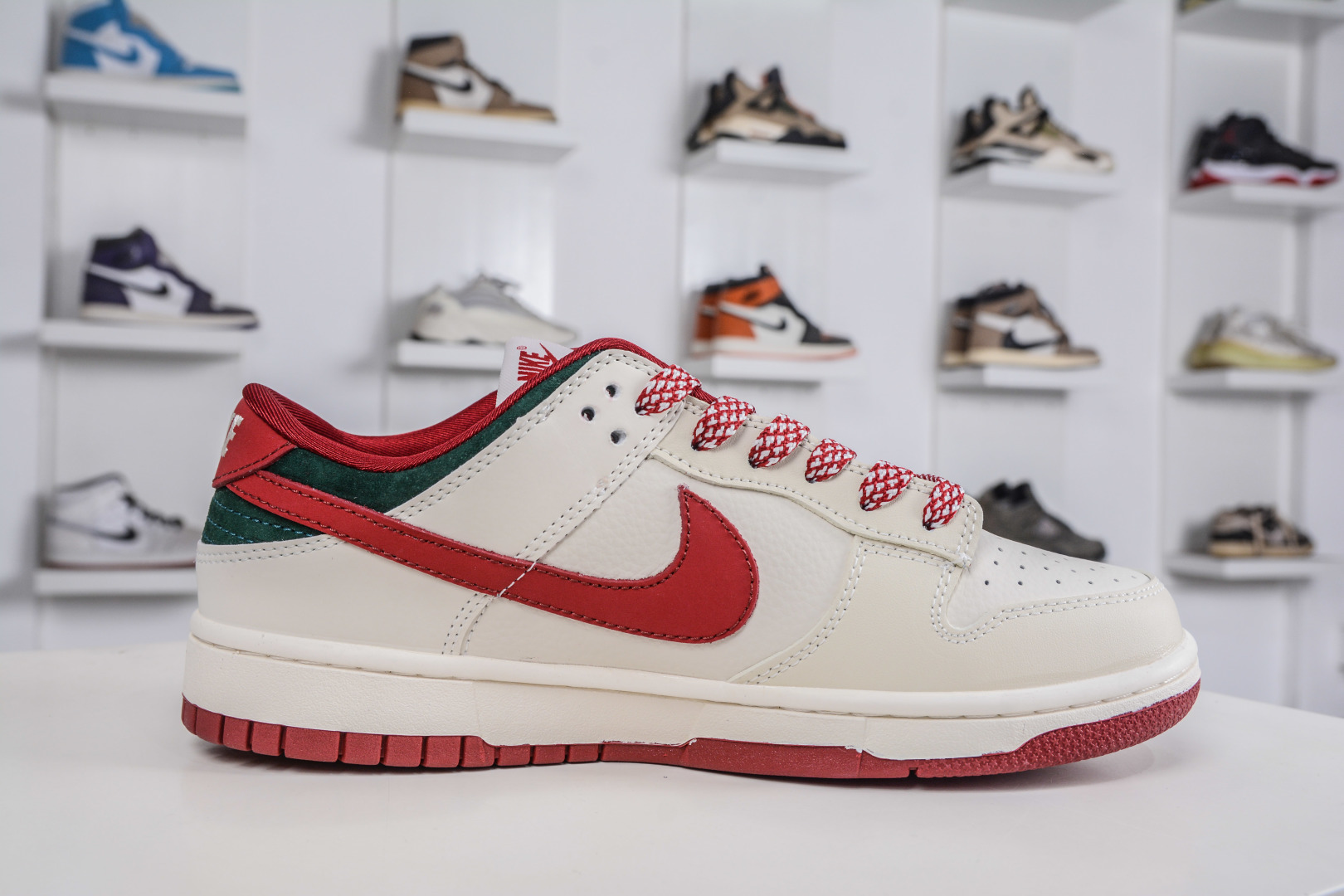 270 Nike SB Dunk Low x GUCCI 古驰联名-米白酒红绿 SR8888-013