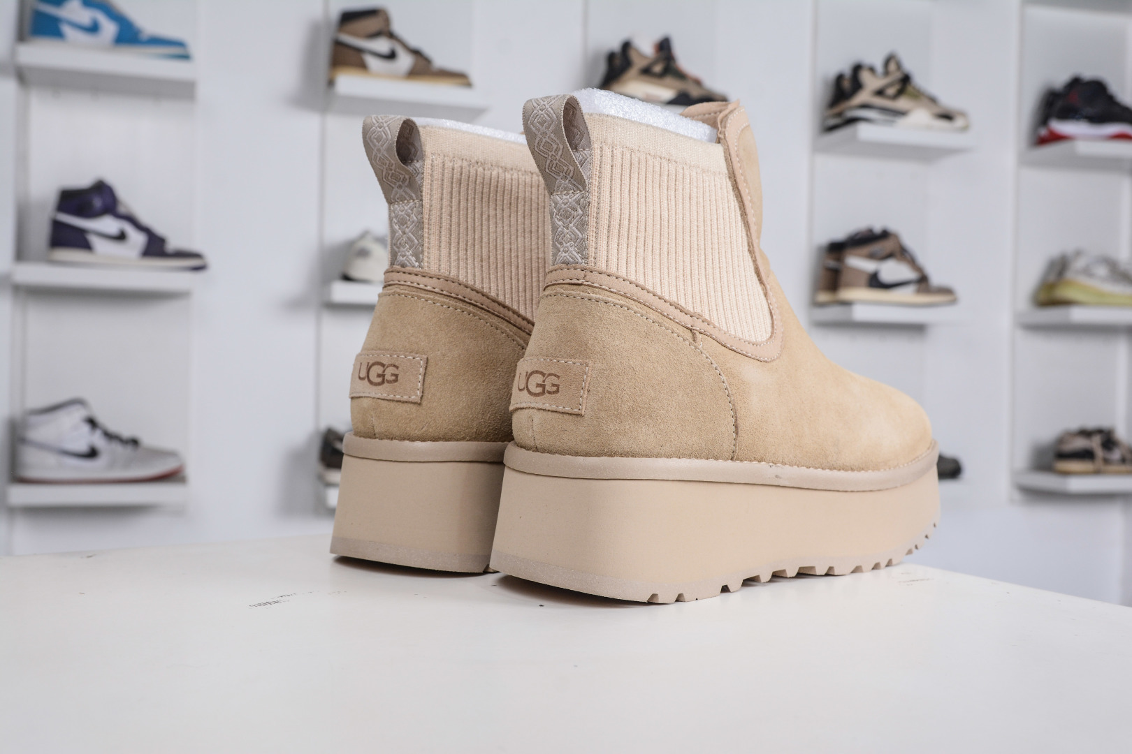330 UGG Cityfunc 牛剖层革 百搭舒适 切尔西靴 5.1cm 羊绒鞋垫 1173258